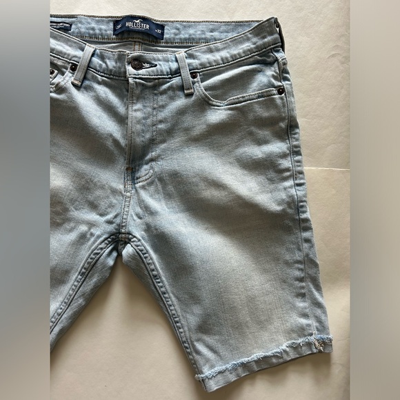 Hollister Denim Shorts 🩳 - Picture 2 of 6